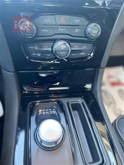 کرایسلەر 300